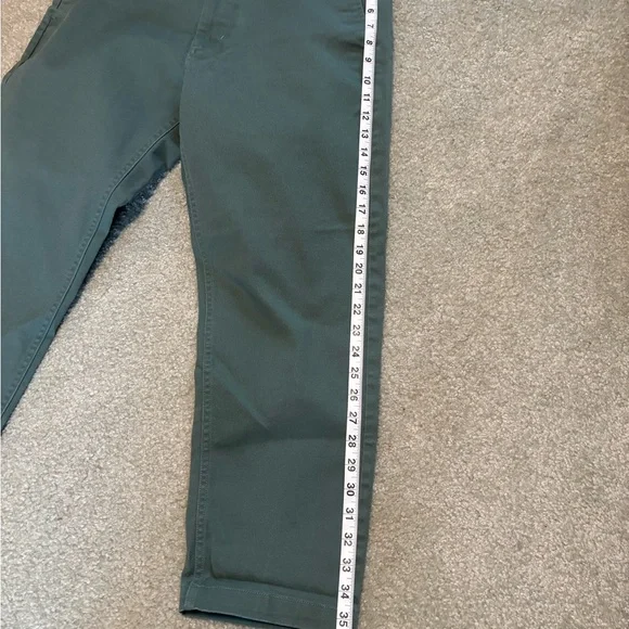 Men's Green Pants - Picture 2 of 6